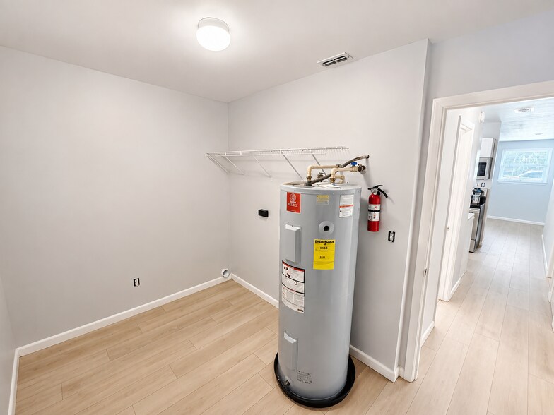 Laundry/Utility Room - 2018 Merrill Ave