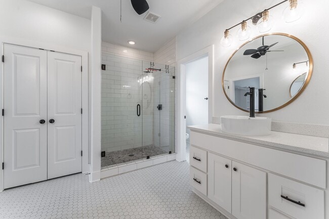 Building Photo - Modern 3-Bedroom Home with Open Layout in ...
