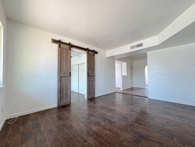Building Photo - Northeast El Paso 4 Bed Refrig A/C
