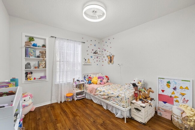 Building Photo - 2 Bedroom, 1 Bath Home on a Cul-de-Sac in Horizon Pointe