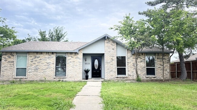 Primary Photo - 5533 Sagers Blvd