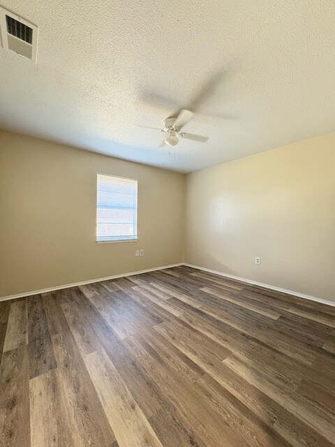 Building Photo - 12161 Jaysid St
