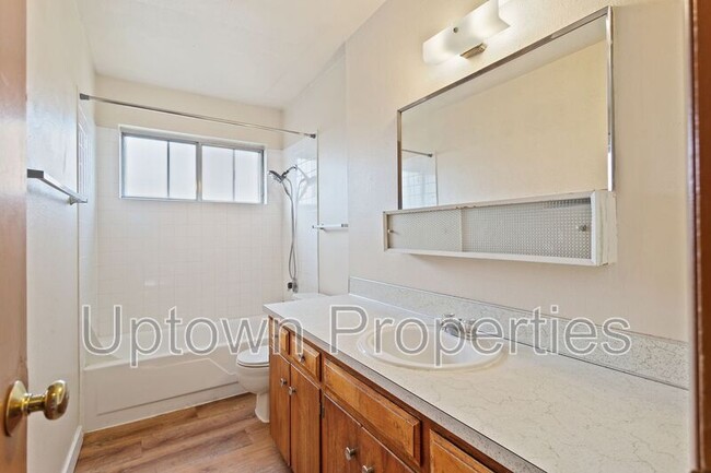 Building Photo - 8069 NE Flanders St