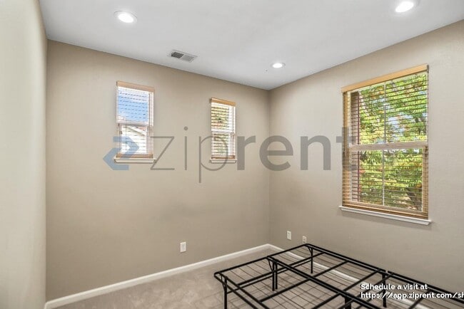 Building Photo - 2677 Corde Terra Cir