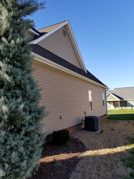 Building Photo - 8401 Gracie Mac Ln