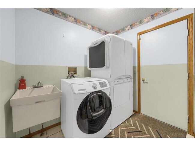 Building Photo - 3759 Greensboro Dr