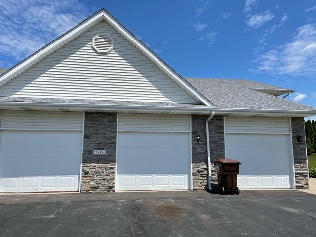 Building Photo - 5824 Birkenshaw Dr