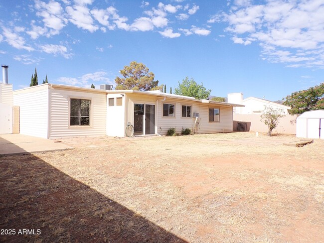 Building Photo - 201 Terra Dr