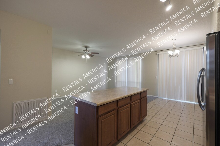 Building Photo - 18250 N Cave Creek Rd