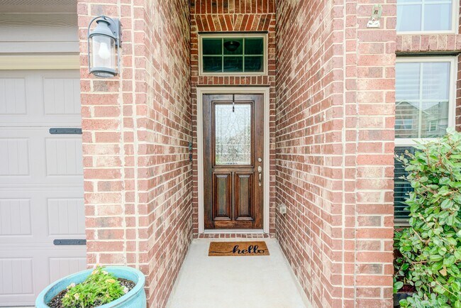 Building Photo - 255 Dale Ridge Ln