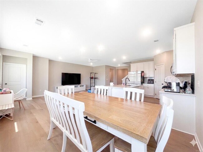 Building Photo - 154 Westover St