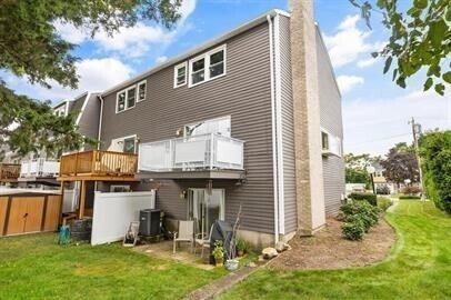 Building Photo - 13 Circuit Ln