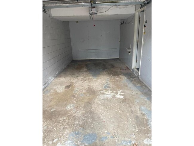 Building Photo - 2363 Dorland Ln