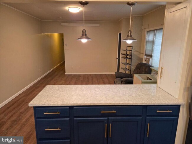 Building Photo - 26 Willow St