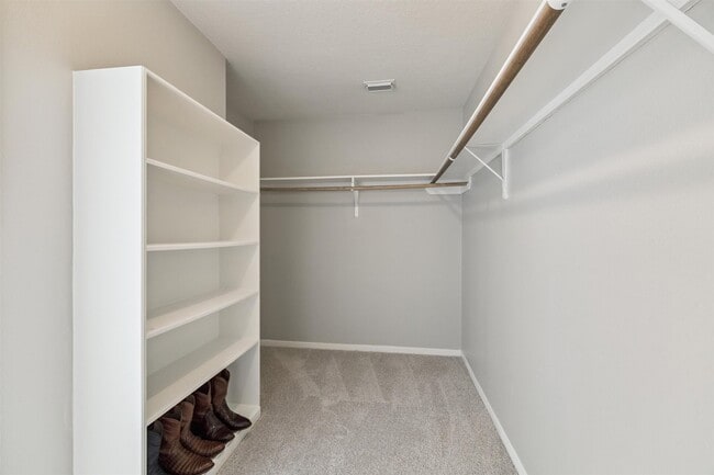 Building Photo - 18214 Olive Tree Ct