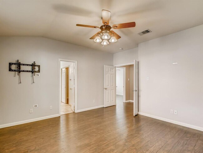 Building Photo - 3676 Spring Canyon Trail