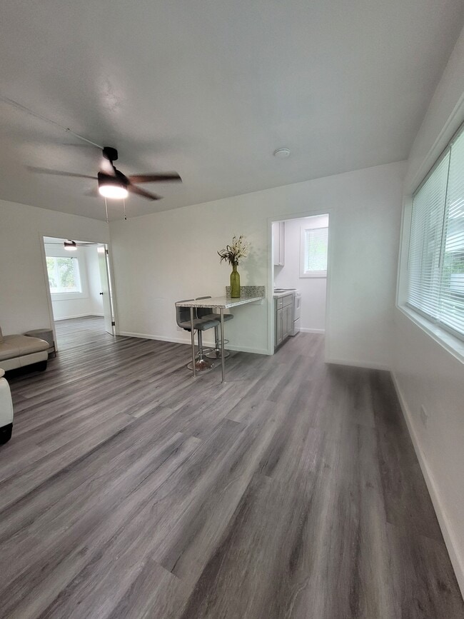 Building Photo - 454 Kuamo'o St