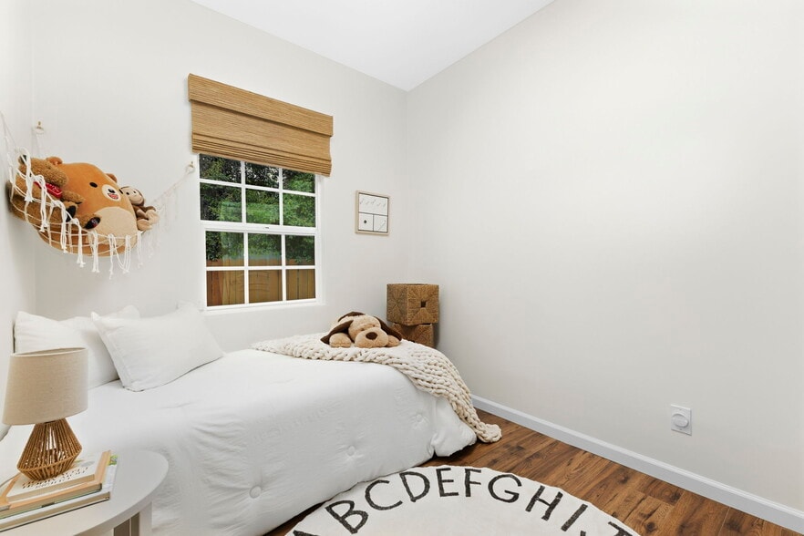 Building Photo - 3136 Grape St