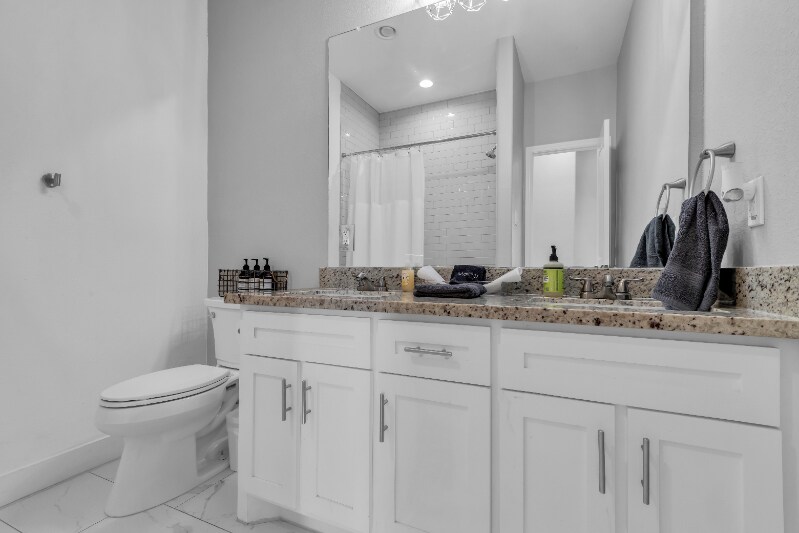 Building Photo - 10747 Dulcimer St