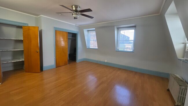 Building Photo - 23 Sherman Pl