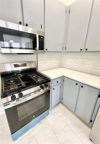 Building Photo - 1201 E Lamar St