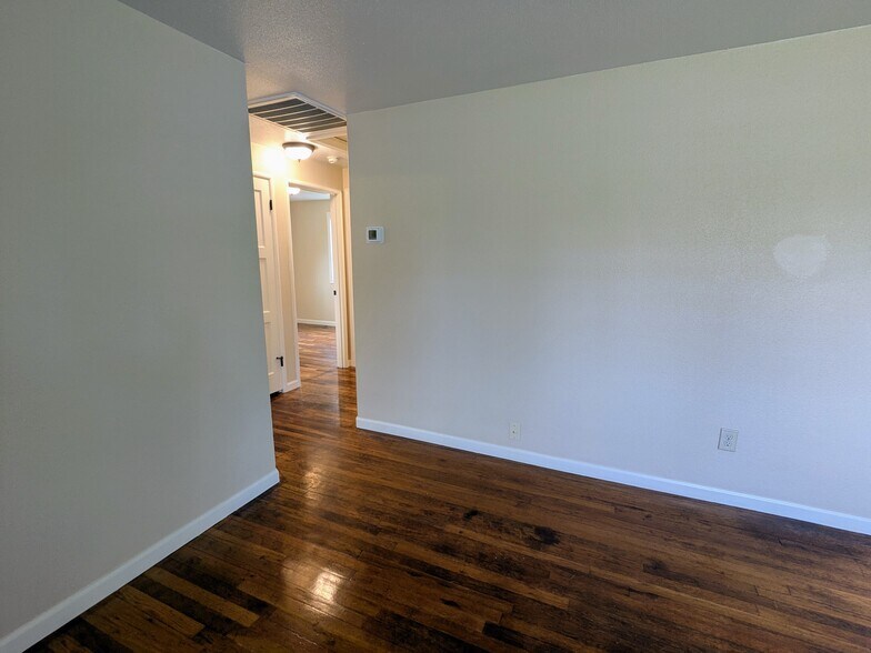 Building Photo - 5018 N 30th St