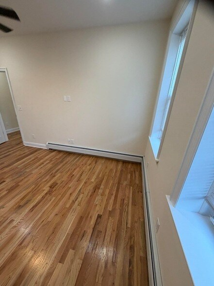 Building Photo - 8517 4th Ave