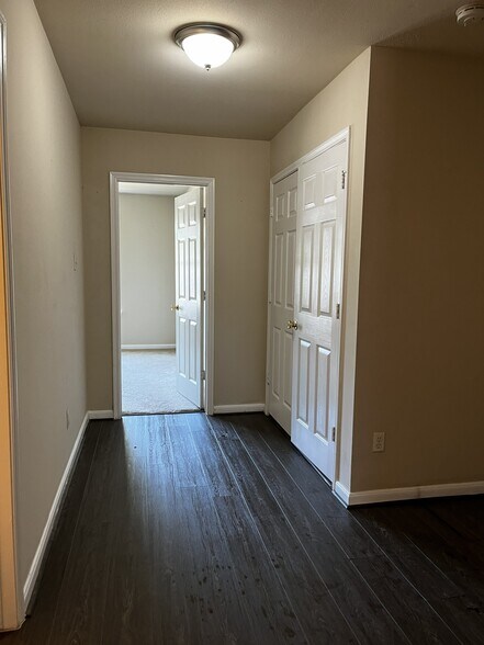 passage and laundry room - 11807 Chetman Dr