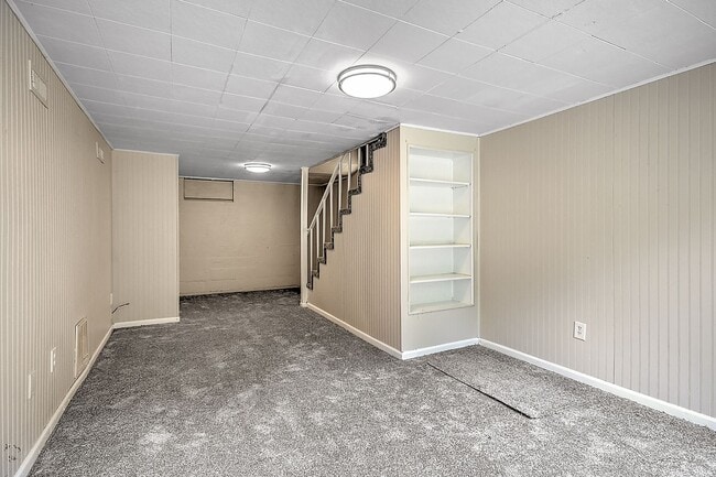Building Photo - 707 Tuggle Hill Rd