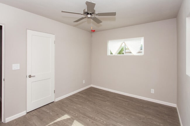 Building Photo - 2545 E Turney Ave