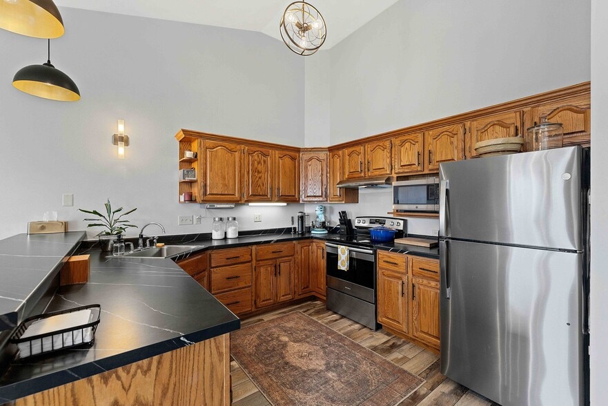 Building Photo - 371 Winnebago Ct