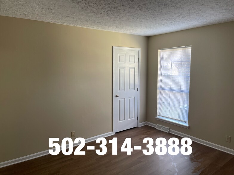 Building Photo - 3744 Chamberlain Ct