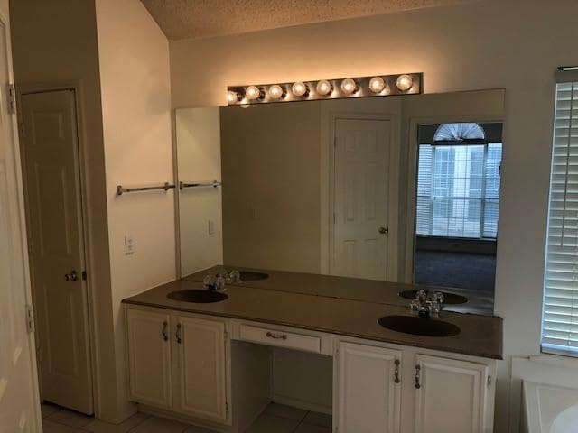 Building Photo - 7010 Inglenook Dr
