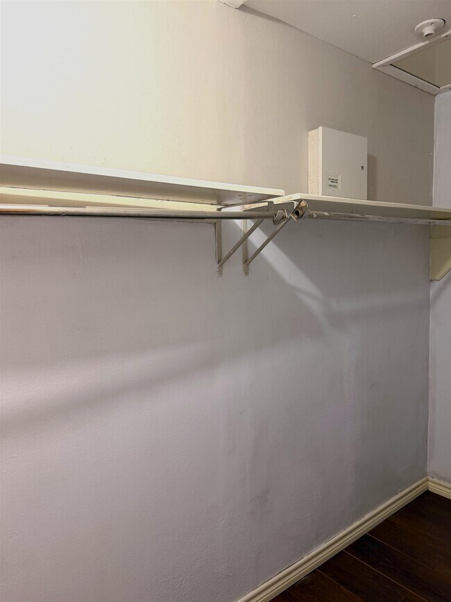 Building Photo - 5302 Springfield Ave