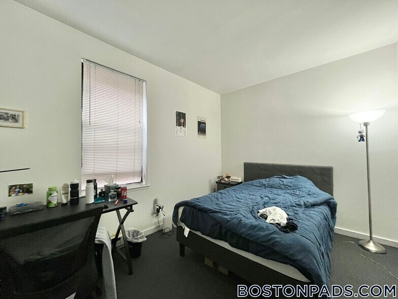 Building Photo - 774 Columbus Ave