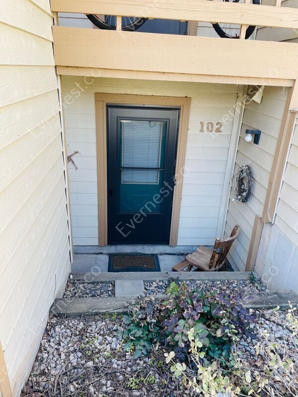 Primary Photo - 2960 W Stuart St