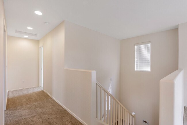 Building Photo - Charming 4 bedroom 3 bath Home in Gilbert!