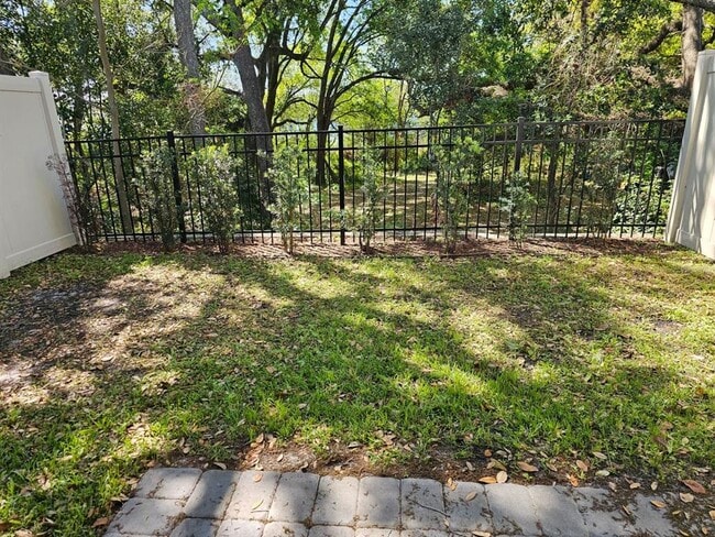 Building Photo - 1213 Southstation Pl