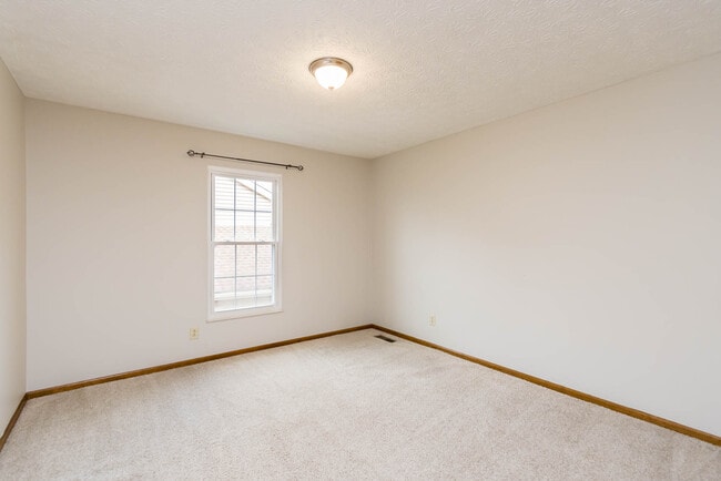 Building Photo - 6085 Tara Hill Dr