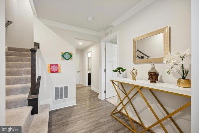 Building Photo - 6070 Fallfish Ct