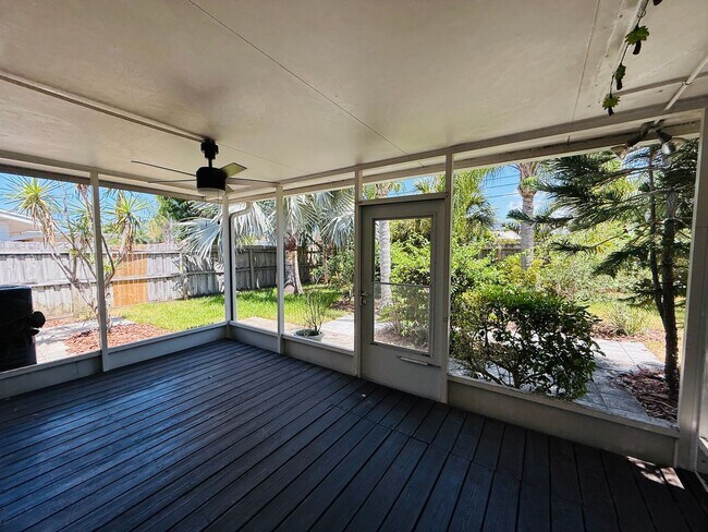 Building Photo - Home in Seminole for rent