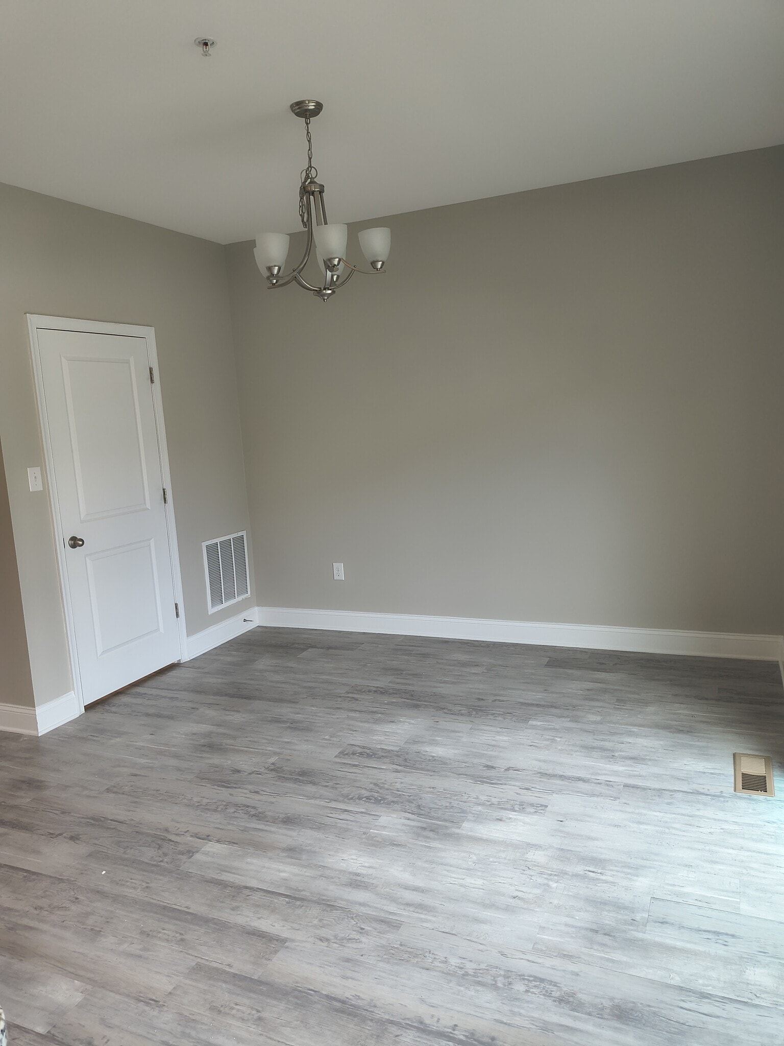 Building Photo - 15116 Hogshead Way