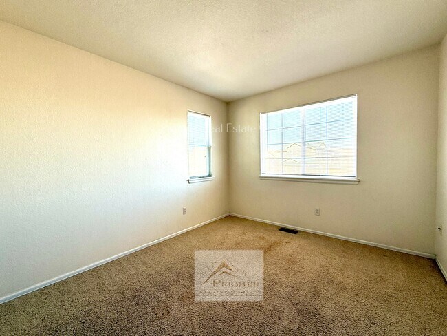 Building Photo - 7395 Creekfront Dr