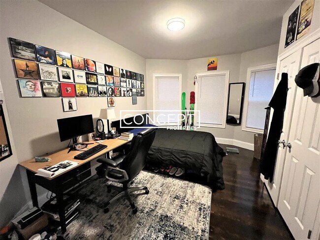 Building Photo - 91 Hillside St