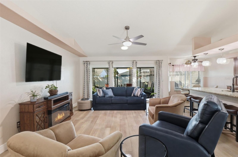 Building Photo - 6211 65th Pl E