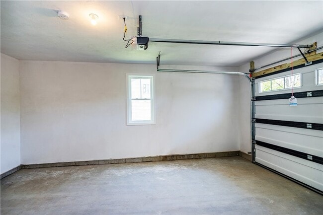 Building Photo - 81 Cadora Ave