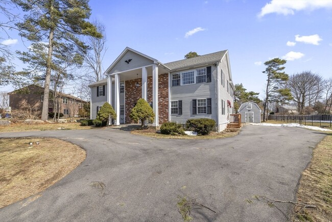 Building Photo - 38 Roosevelt St