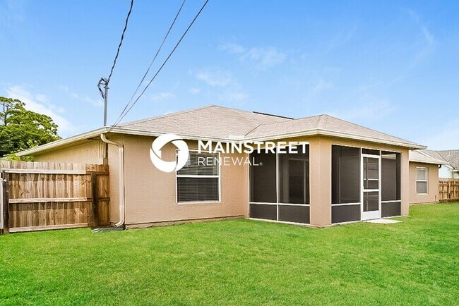 Building Photo - 3 Bedroom Pet-Friendly Home in Port St. Lucie, FL with Main Street Renewal