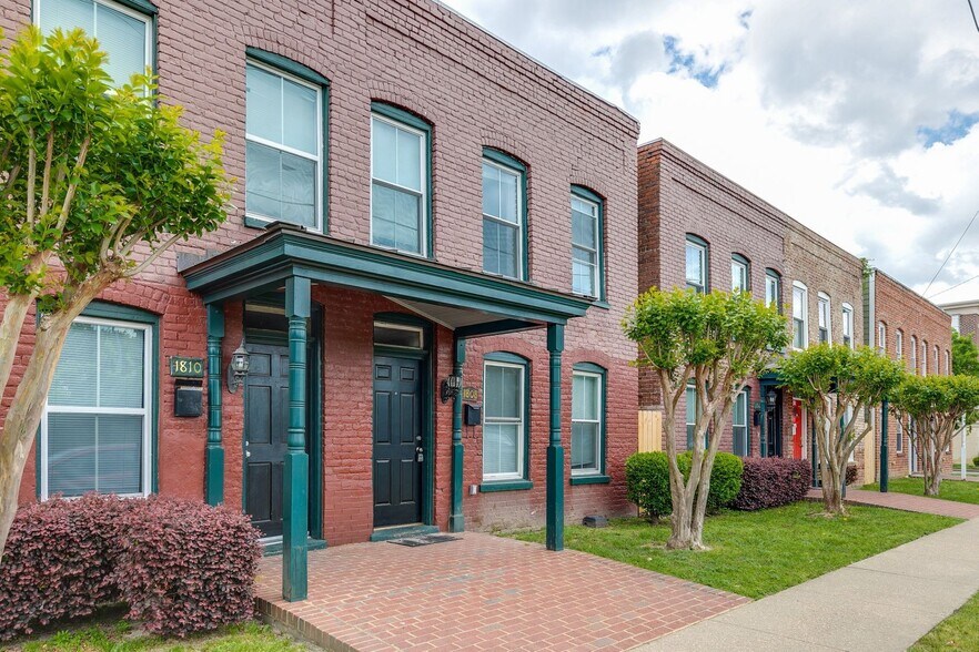 Building Photo - 1826 Parkwood Ave