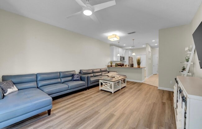 Building Photo - 11287 Estancia Villa Cir